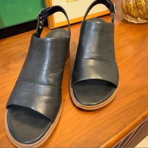 Chic Black Leather Women's Sandals, Chelsea & Violet